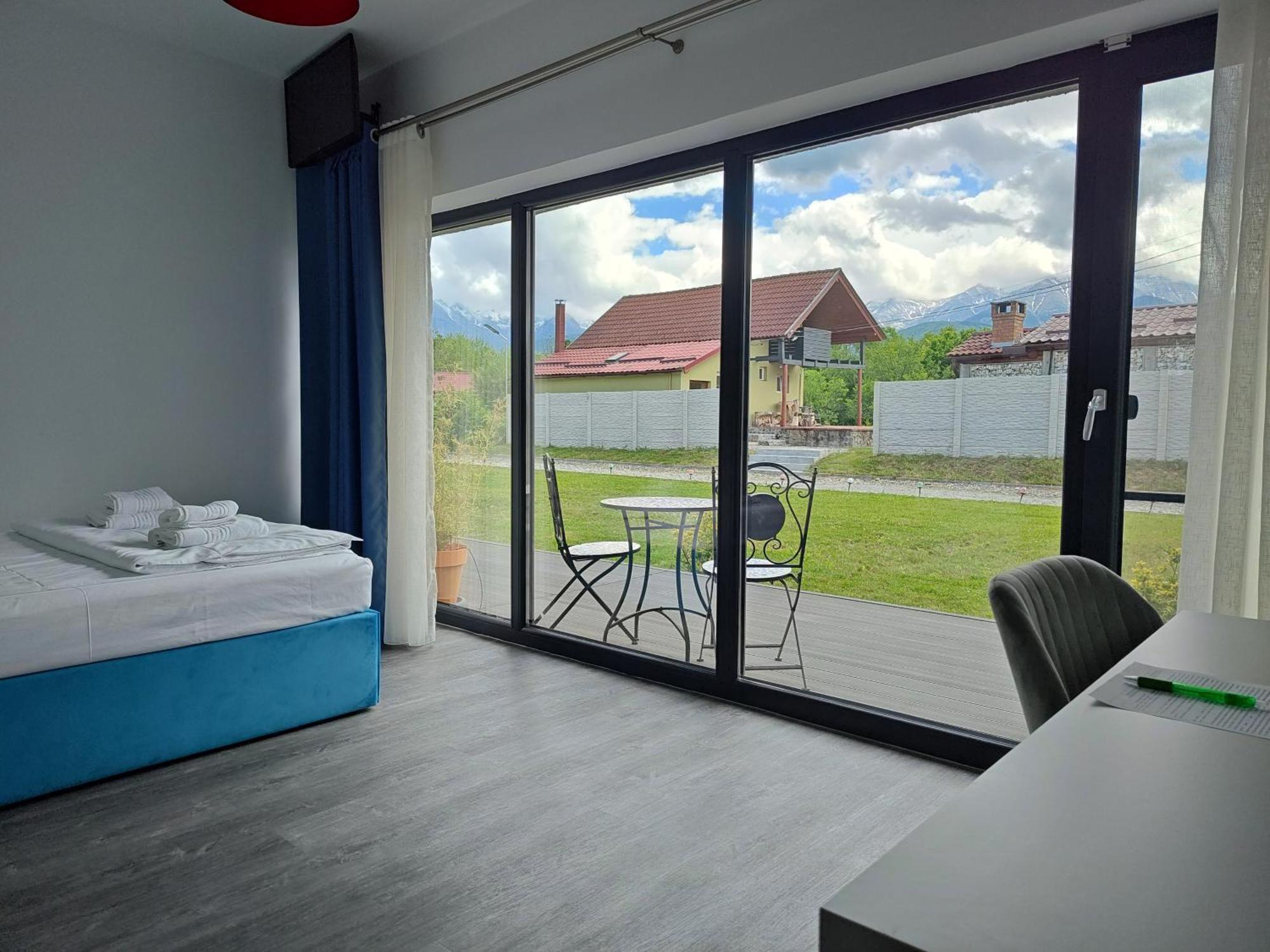 Jai Giridhari Villa Avrig Kamer foto